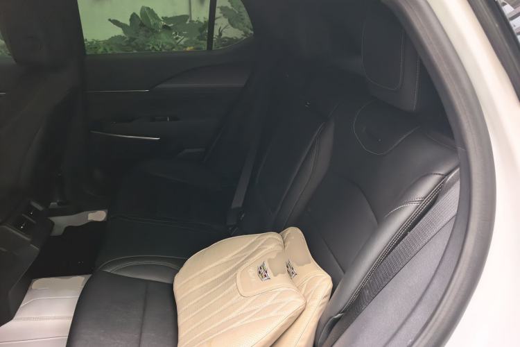 Used Cadillac GT4 2023 25T Fashion Edition Left Rear Seat