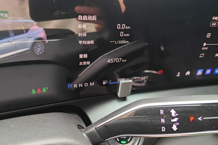 Used Cadillac GT4 2023 25T Luxury Model Odometer Close Up