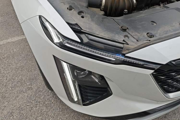 Used Cadillac GT4 2023 25T Luxury Model Right Front Headlight