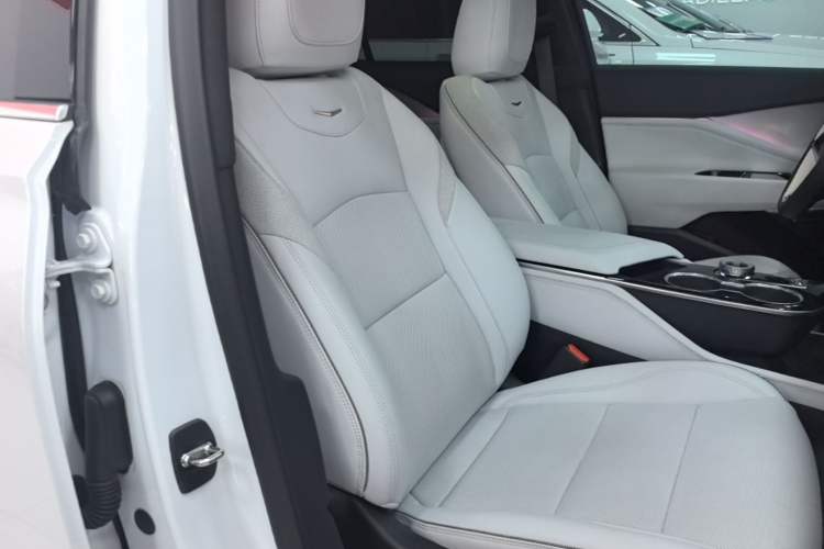 Used Cadillac GT4 2023 25T Luxury Model Right Front Seat