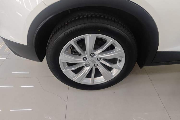 Used Cadillac GT4 2023 25T Fashion Edition Right Rear Wheel Hub