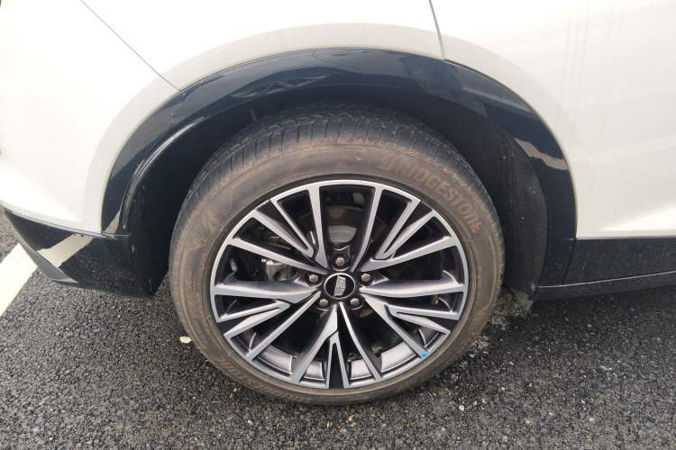 Used Cadillac GT4 2023 25T Prestige Version Right Rear Wheel Hub