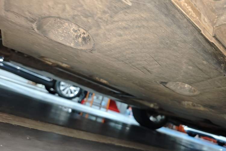 Used Cadillac GT4 2023 25T Fashion Edition Right Side Sill