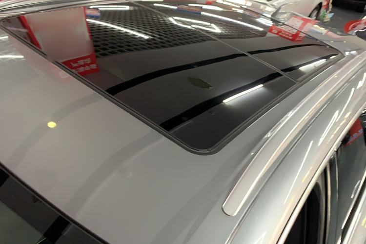 Used Cadillac GT4 2023 25T Prestige Version Roof