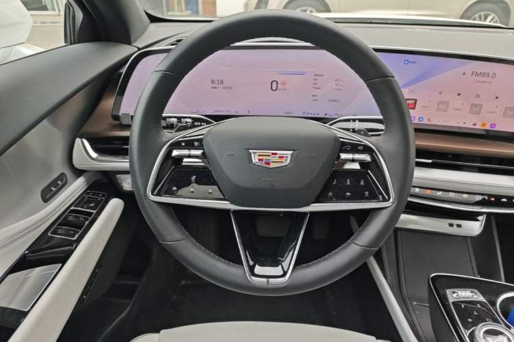 Used Cadillac GT4 2023 25T Luxury Model Steering Wheel
