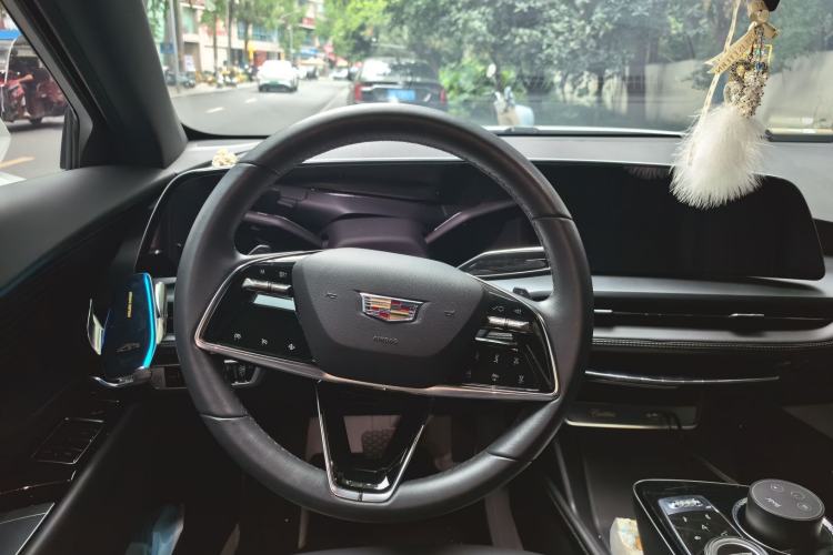 Used Cadillac GT4 2023 25T Fashion Edition Steering Wheel