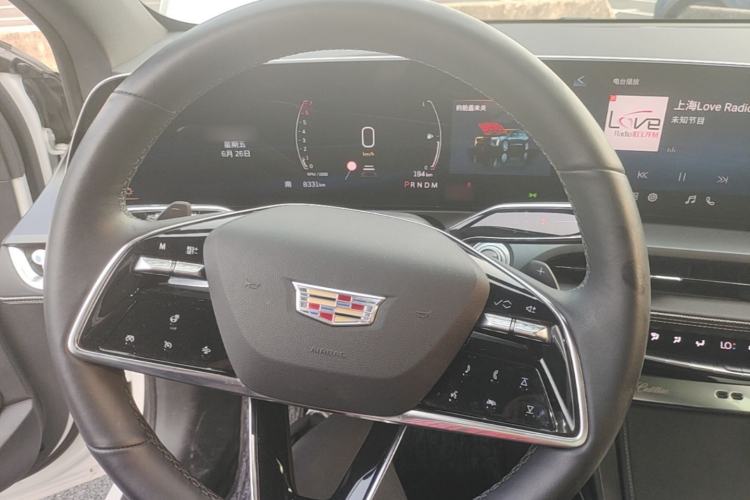 Used Cadillac GT4 2023 25T Luxury Model Steering Wheel