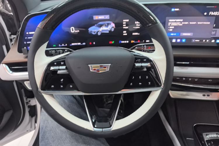 Used Cadillac GT4 2023 25T Luxury Model Steering Wheel