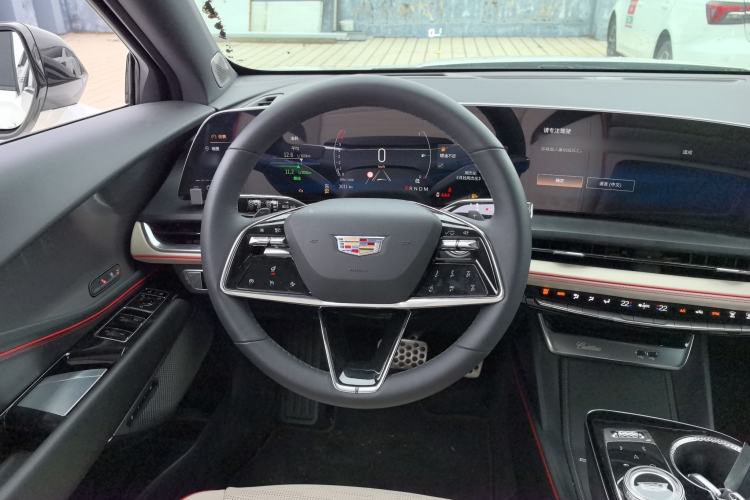 Used Cadillac GT4 2023 25T Prestige Version Steering Wheel