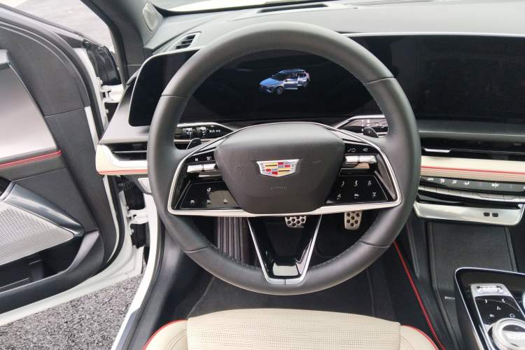 Used Cadillac GT4 2023 25T Prestige Version Steering Wheel