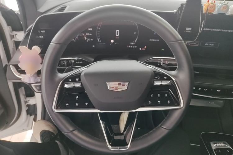 Used Cadillac GT4 2023 25T Luxury Model Steering Wheel