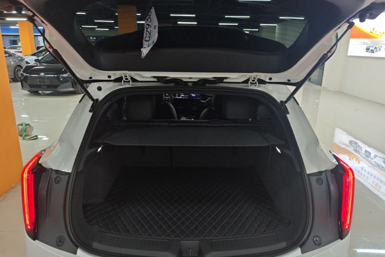 Used Cadillac GT4 2023 25T Fashion Edition Trunk