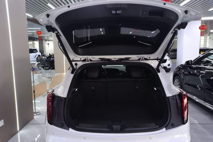 Used Cadillac GT4 2023 25T Luxury Model Trunk