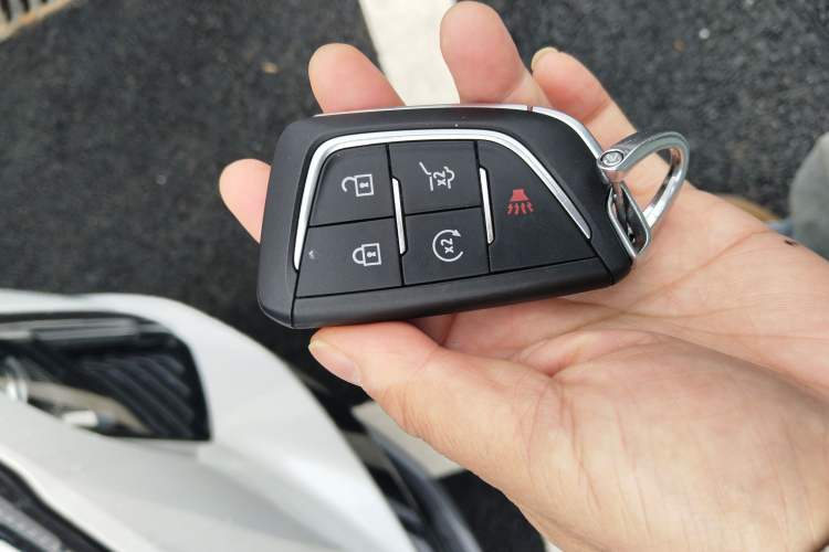 Used Cadillac GT4 2023 25T Prestige Version Vehicle Key