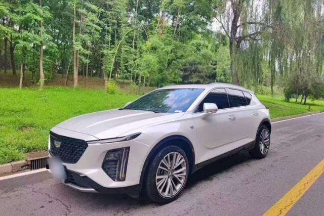 Used Cadillac GT4 2023 25T Luxury Model