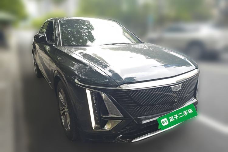Used Cadillac LYRIQ 2022 Rear-Drive Long-Range Luxury Edition Front Right 45 Deg