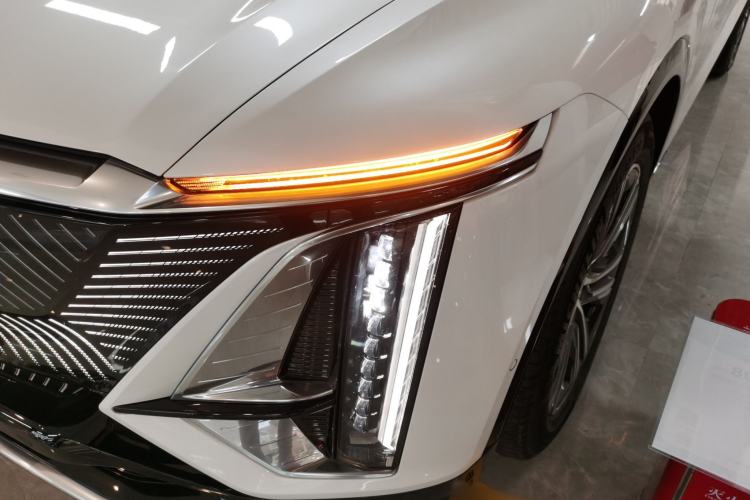 Used Cadillac LYRIQ 2022 Rear-Drive Long-Range Prestige Edition Left Front Headlight