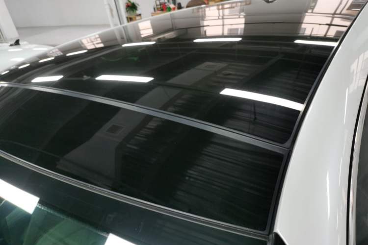 Used Cadillac LYRIQ 2022 Rear-Drive Long-Range Prestige Edition Roof