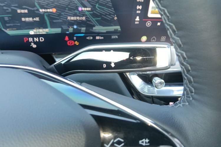 Used Cadillac LYRIQ 2022 Four-Wheel-Drive High-Performance Deluxe Edition Gear Lever