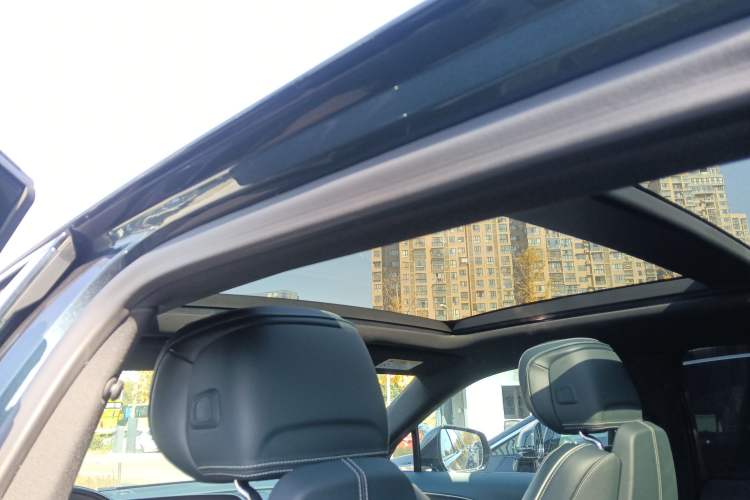 Used Cadillac LYRIQ 2022 Four-Wheel-Drive High-Performance Deluxe Edition Headliner
