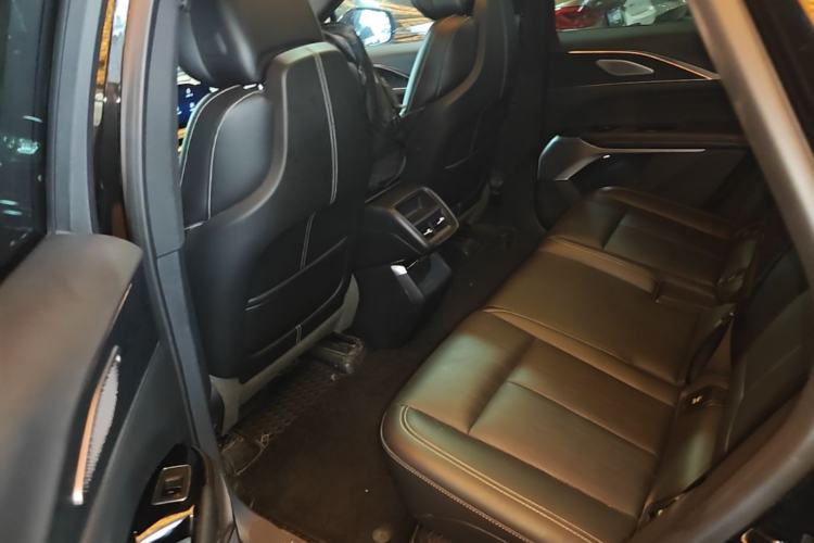 Used Cadillac LYRIQ 2022 Rear-Drive Long-Range Luxury Edition Left Rear Seat