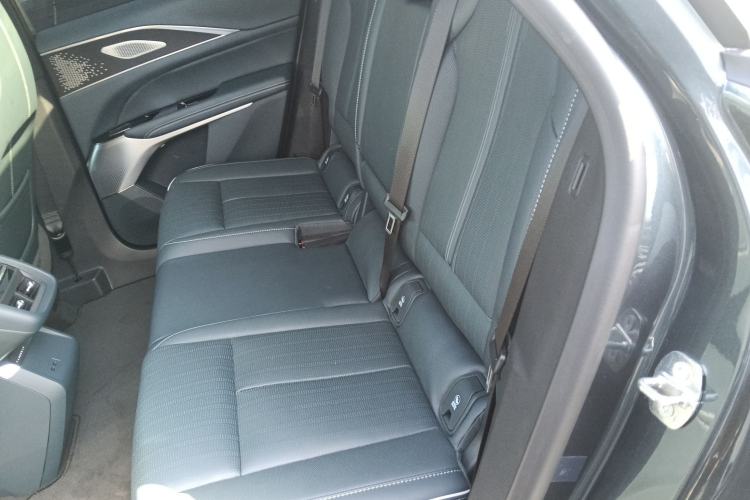 Used Cadillac LYRIQ 2022 Four-Wheel-Drive High-Performance Deluxe Edition Left Rear Seat
