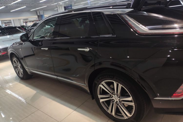 Used Cadillac LYRIQ 2022 Rear-Drive Long-Range Luxury Edition Left Side