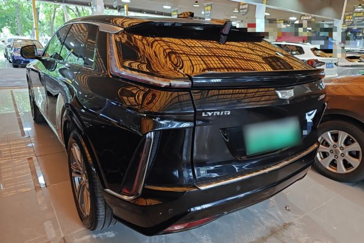 Used Cadillac LYRIQ 2022 Rear-Drive Long-Range Luxury Edition Rear Left 45 Deg