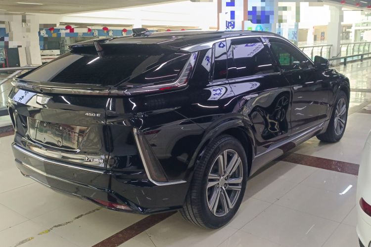 Used Cadillac LYRIQ 2022 Rear-Drive Long-Range Luxury Edition Rear Right 45 Deg