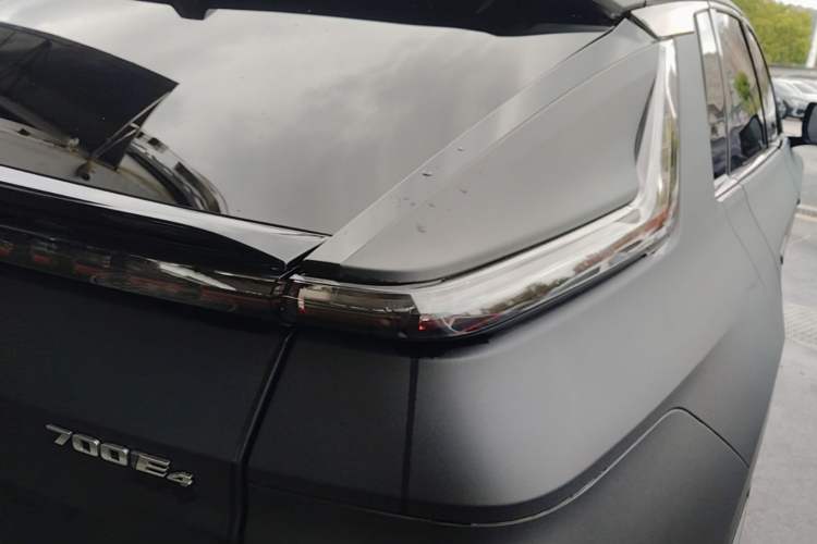 Used Cadillac LYRIQ 2022 Four-Wheel-Drive High-Performance Deluxe Edition Right Rear Taillight