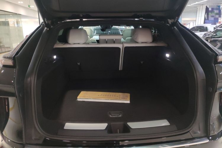 Used Cadillac LYRIQ 2022 Rear-Drive Long-Range Luxury Edition Trunk