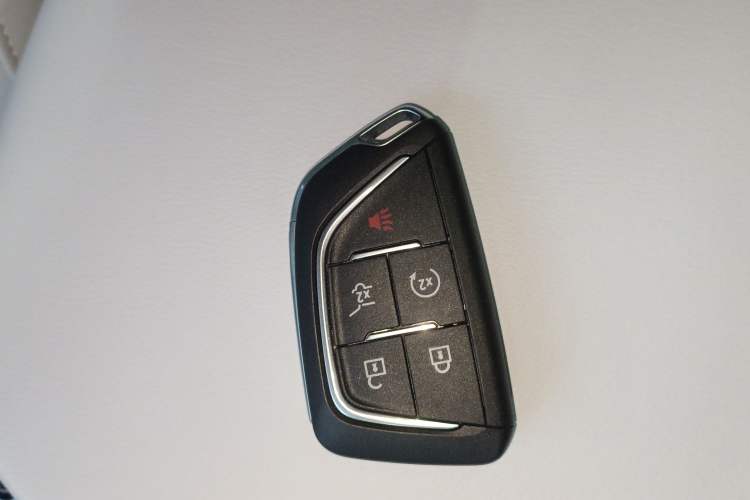 Used Cadillac LYRIQ 2022 Rear-Drive Long-Range Luxury Edition Vehicle Key