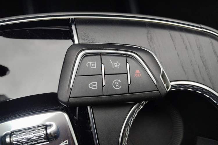 Used Cadillac LYRIQ 2022 Four-Wheel-Drive High-Performance Deluxe Edition Vehicle Key
