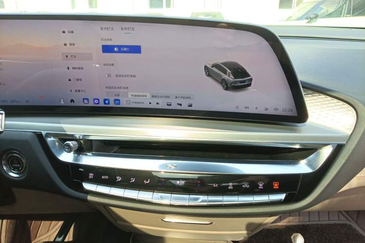 Used Cadillac LYRIQ 2022 Rear-Drive Long-Range Prestige Edition Audio And AC Panel