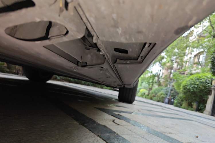 Used Cadillac LYRIQ 2022 Rear-Drive Long-Range Prestige Edition Chassis Front Left