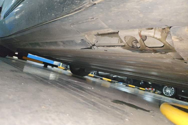 Used Cadillac LYRIQ 2022 Rear-Drive Long-Range Luxury Edition Chassis Front Right