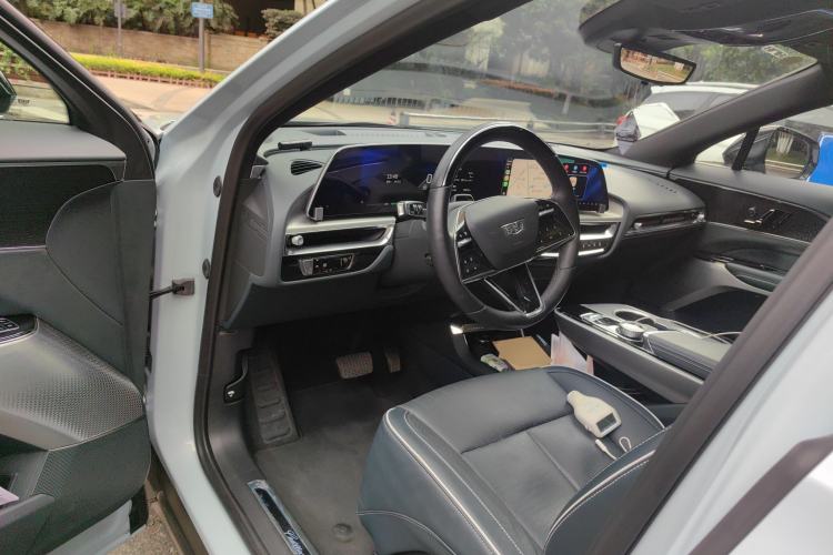Used Cadillac LYRIQ 2022 Four-Wheel-Drive High-Performance Deluxe Edition Driver Seat