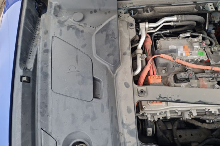 Used Cadillac LYRIQ 2022 Four-Wheel-Drive High-Performance Deluxe Edition Engine Bay Right
