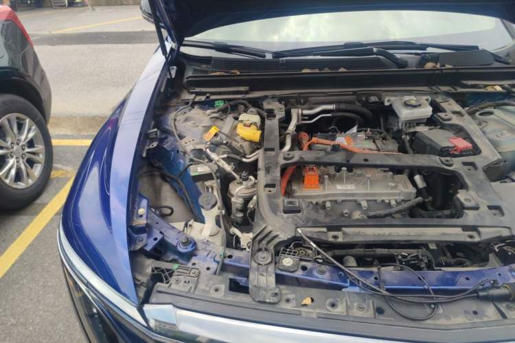 Used Cadillac LYRIQ 2022 Four-Wheel-Drive High-Performance Deluxe Edition Engine Bay Right