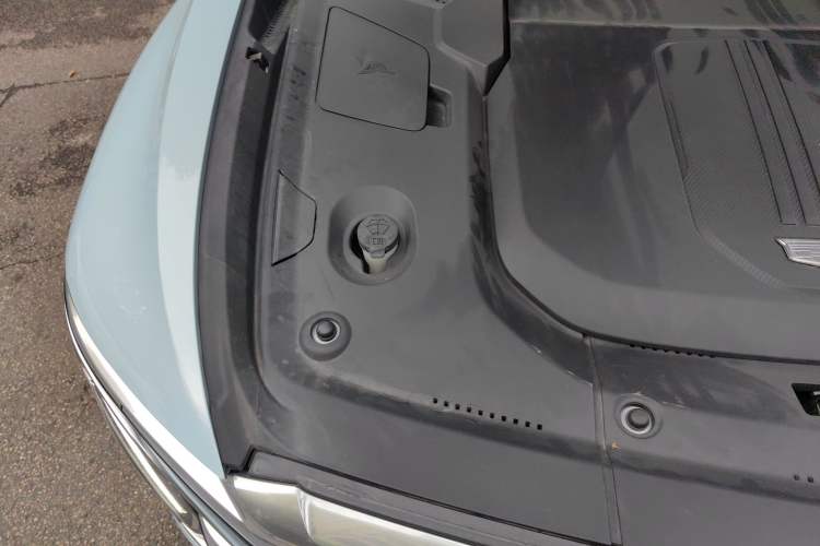 Used Cadillac LYRIQ 2022 Four-Wheel-Drive High-Performance Deluxe Edition Engine Bay Right