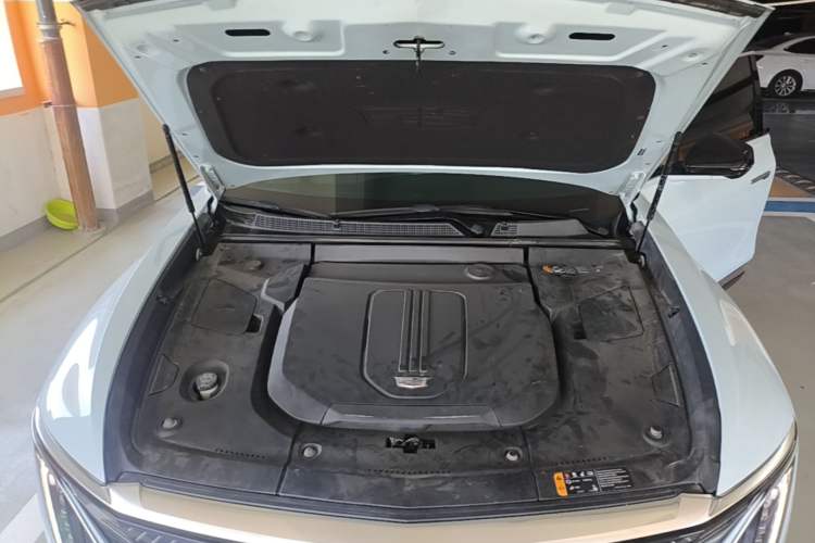 Used Cadillac LYRIQ 2022 Rear-Drive Long-Range Luxury Edition Engine Bay