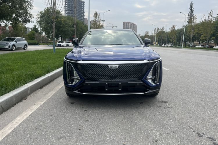 Used Cadillac LYRIQ 2022 Rear-Drive Long-Range Luxury Edition Exterior 2
