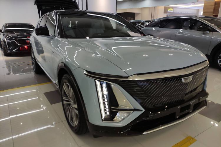 Used Cadillac LYRIQ 2022 Rear-Drive Long-Range Luxury Edition Exterior 2