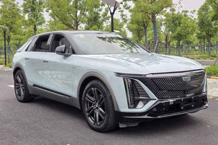 Used Cadillac LYRIQ 2022 Rear-Drive Long-Range Luxury Edition Exterior 2