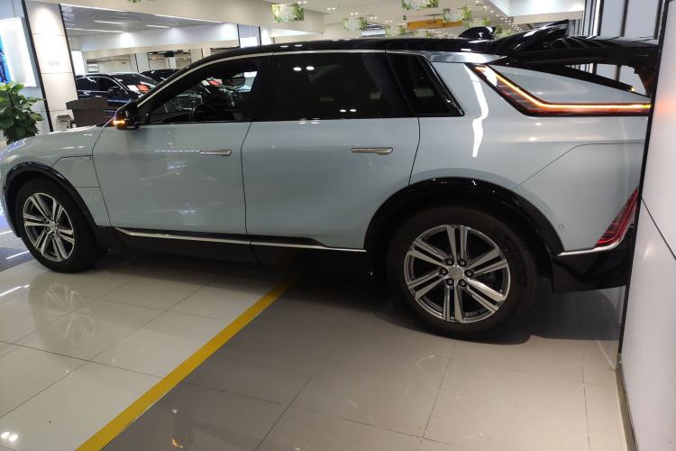 Used Cadillac LYRIQ 2022 Rear-Drive Long-Range Luxury Edition Exterior 3