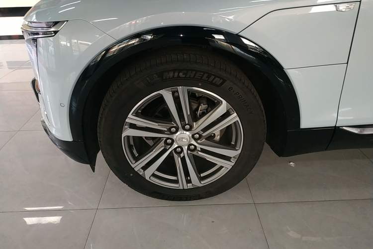 Used Cadillac LYRIQ 2022 Rear-Drive Long-Range Luxury Edition Exterior 3