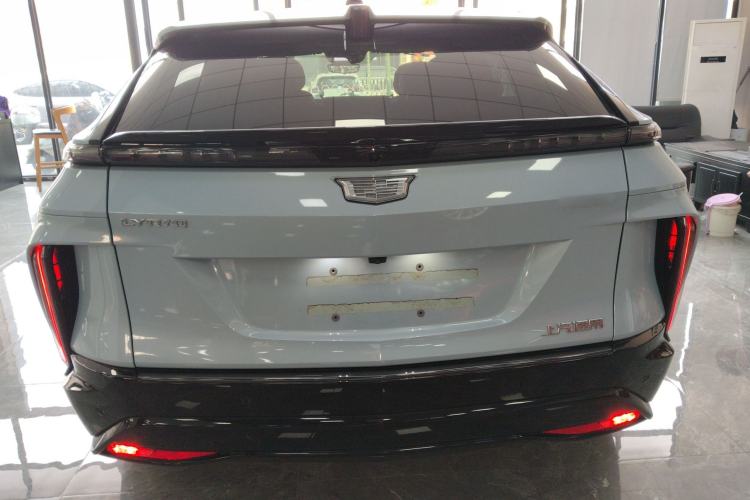 Used Cadillac LYRIQ 2022 Four-Wheel-Drive High-Performance Deluxe Edition Exterior 4