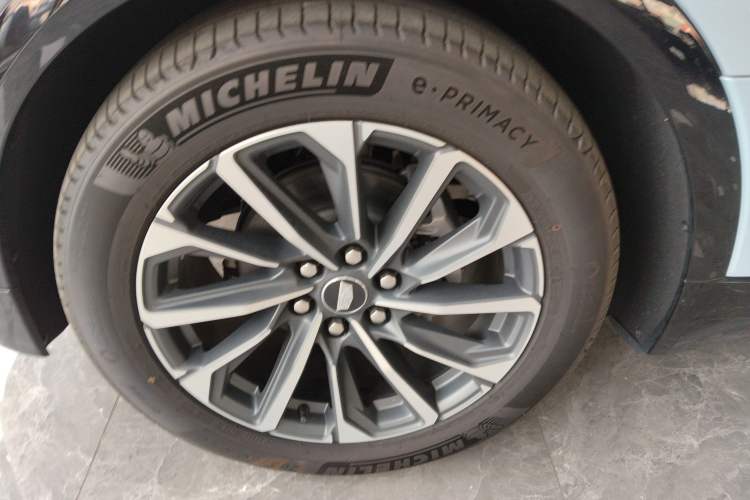 Used Cadillac LYRIQ 2022 Four-Wheel-Drive High-Performance Deluxe Edition Exterior 7