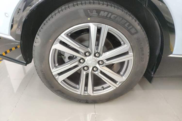 Used Cadillac LYRIQ 2022 Rear-Drive Long-Range Luxury Edition Exterior 8