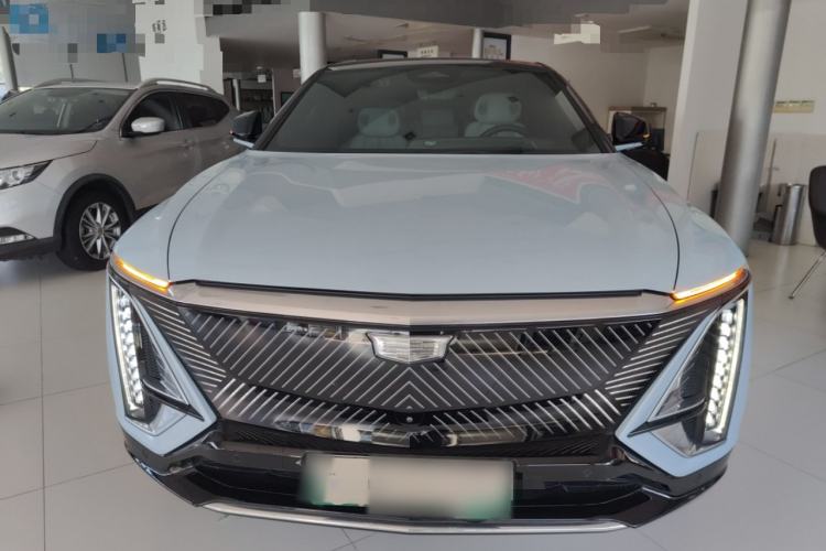 Used Cadillac LYRIQ 2022 Rear-Drive Long-Range Luxury Edition Front
